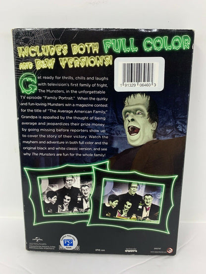 The Munsters Family Portrait (DVD, 2018) Glow in the Dark Comedy Good Condition!