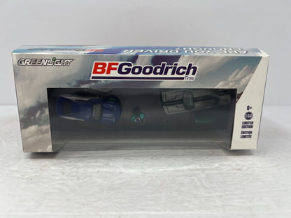 Greenlight Diorama BF Goodrich Garage Raw Green Machine Chase 1:64 Diecast