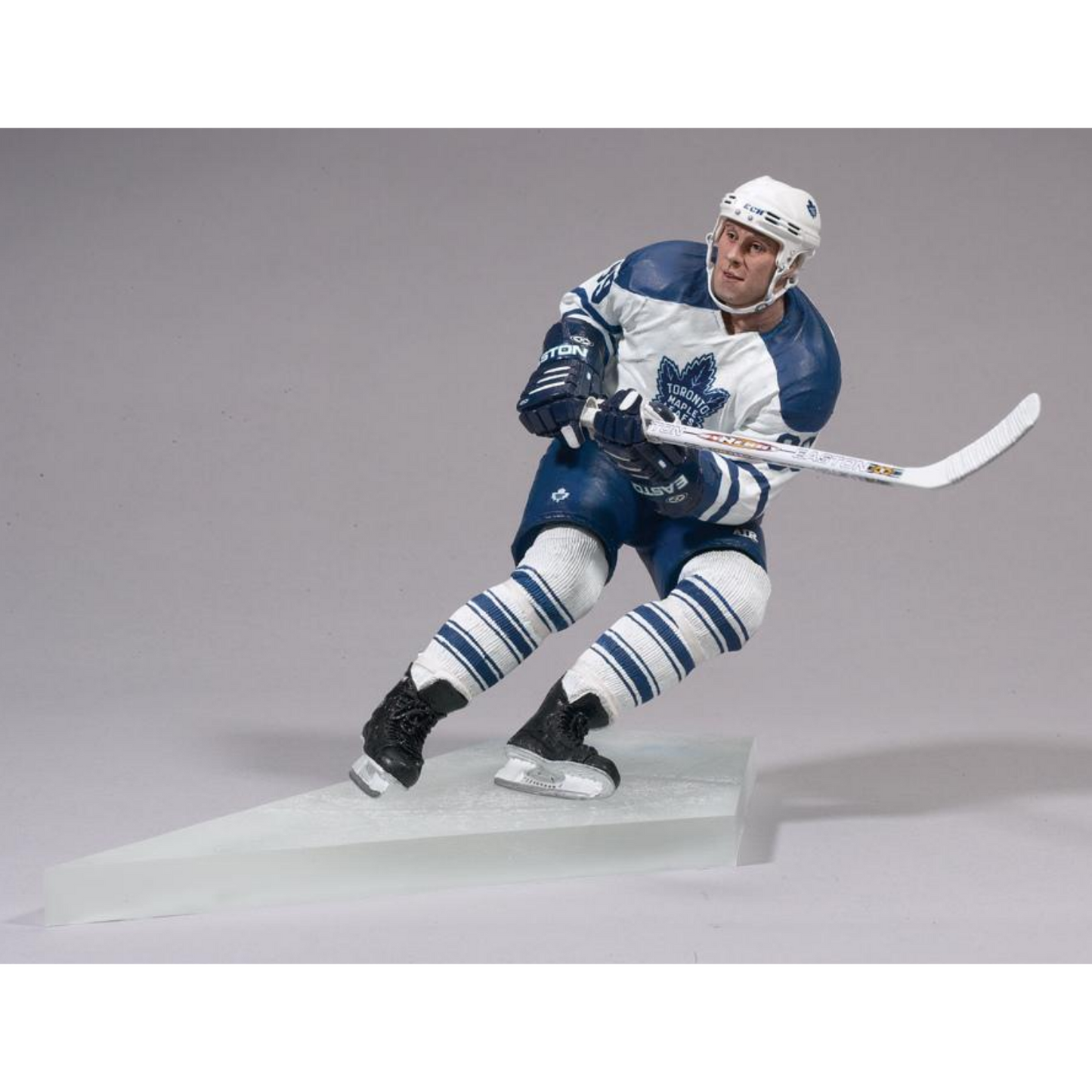 Mcfarlane NHL Alexander Mogilny Toronto Maple Leafs Series 3 Figure