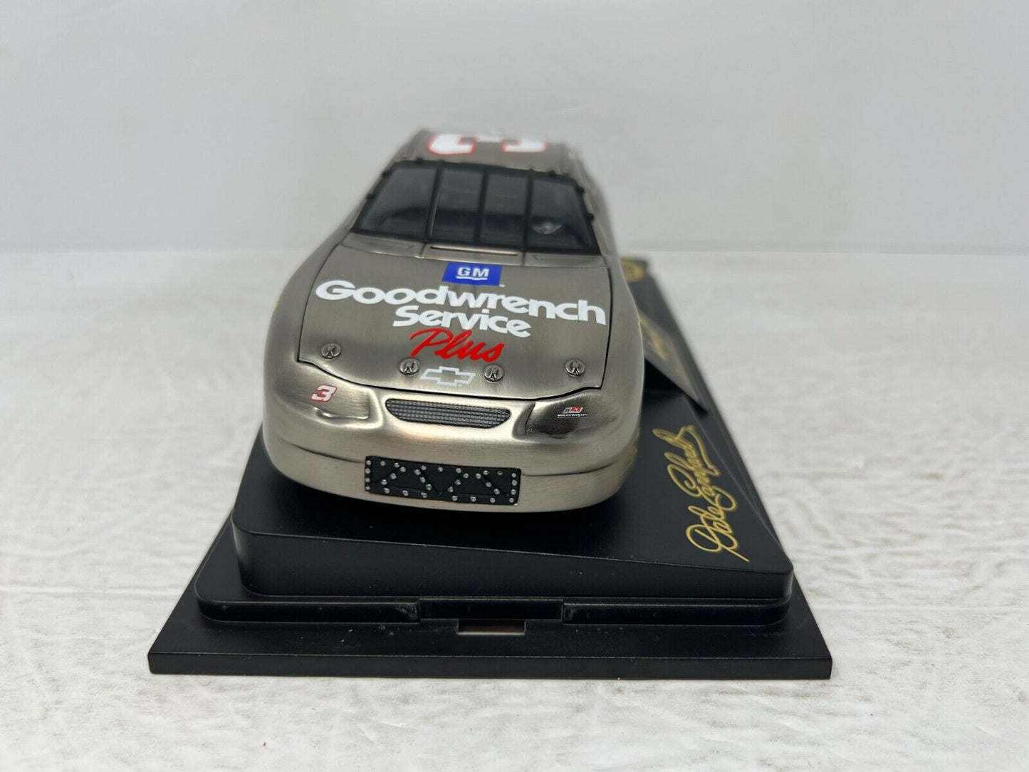 Revell Nascar #3 Dale Earnhardt GM Goodwrench 2000 Chevy Test Car 1:24 Diecast