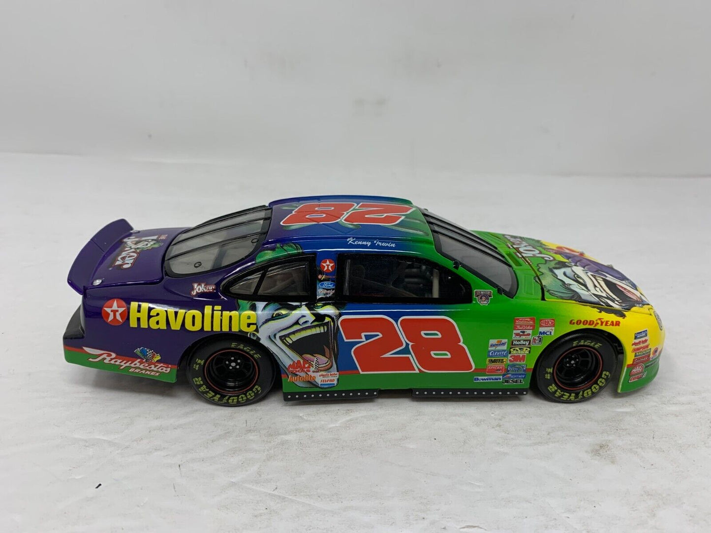 Action Nascar #28 Kenny Irwin Texaco The Joker 1998 Ford Taurus 1:24 Diecast