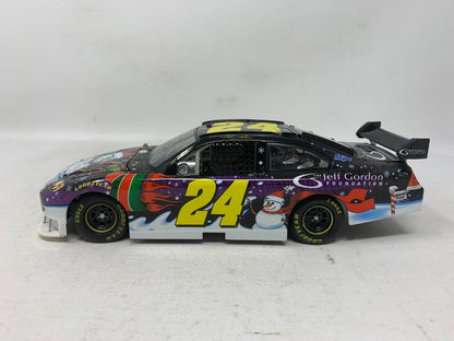 Action Nascar #24 Jeff Gordon Foundation Holiday 2008 Impala SS 1:24 Diecast