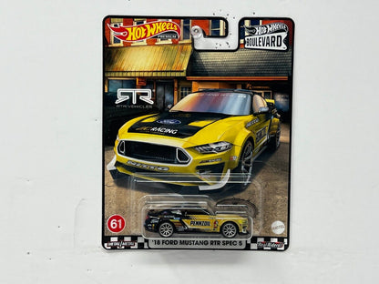 Hot Wheels Premium Boulevard '18 Ford Mustang RTR Spec 5 1:64 Diecast