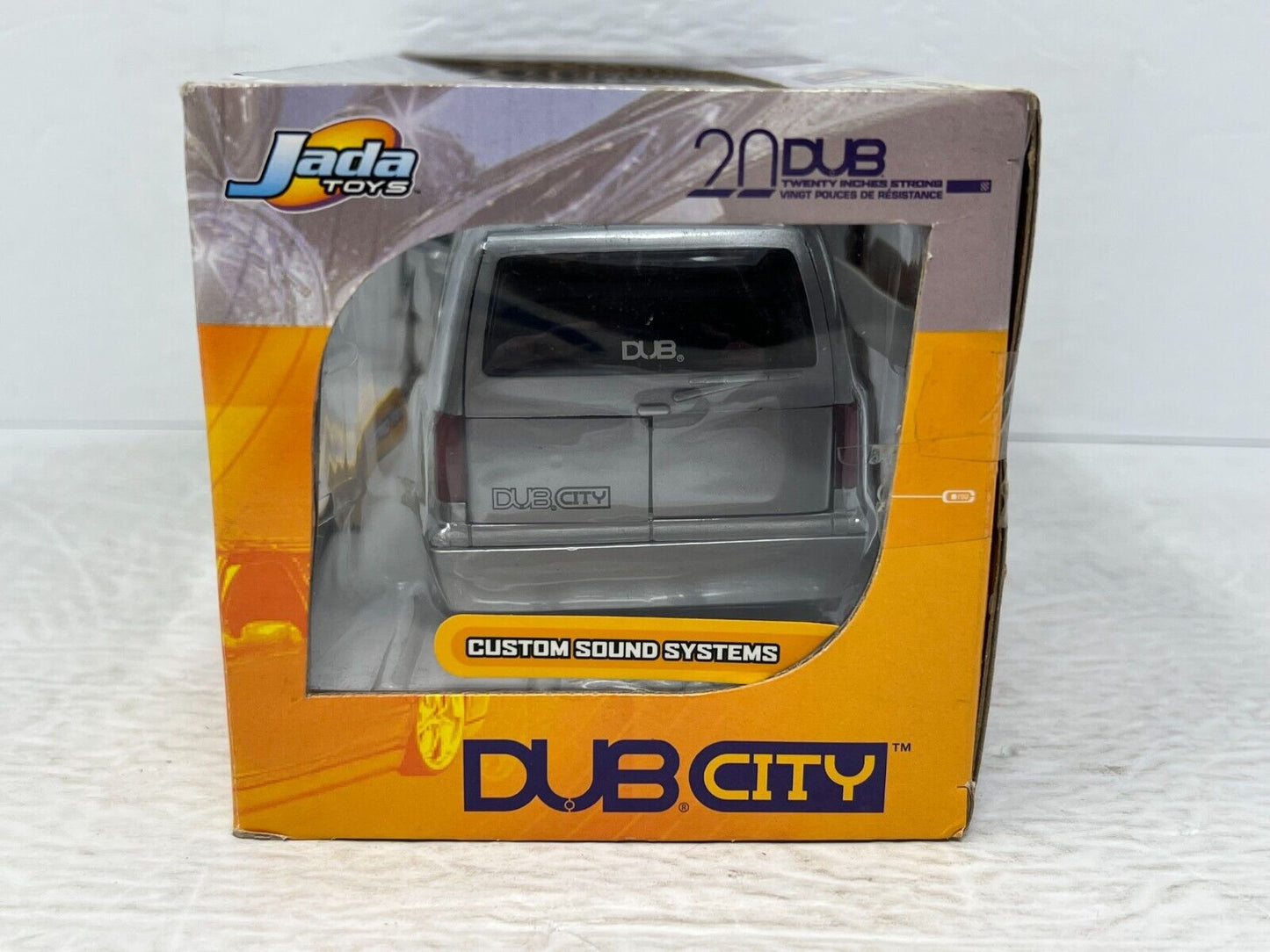 Jada Dub City 2001 Chevy Astro Van 124 Diecast