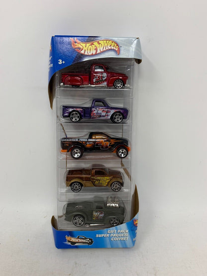 Hot Wheels 2002 Trucks Gift Pack Coffret 5-Pack 1:64 Diecast