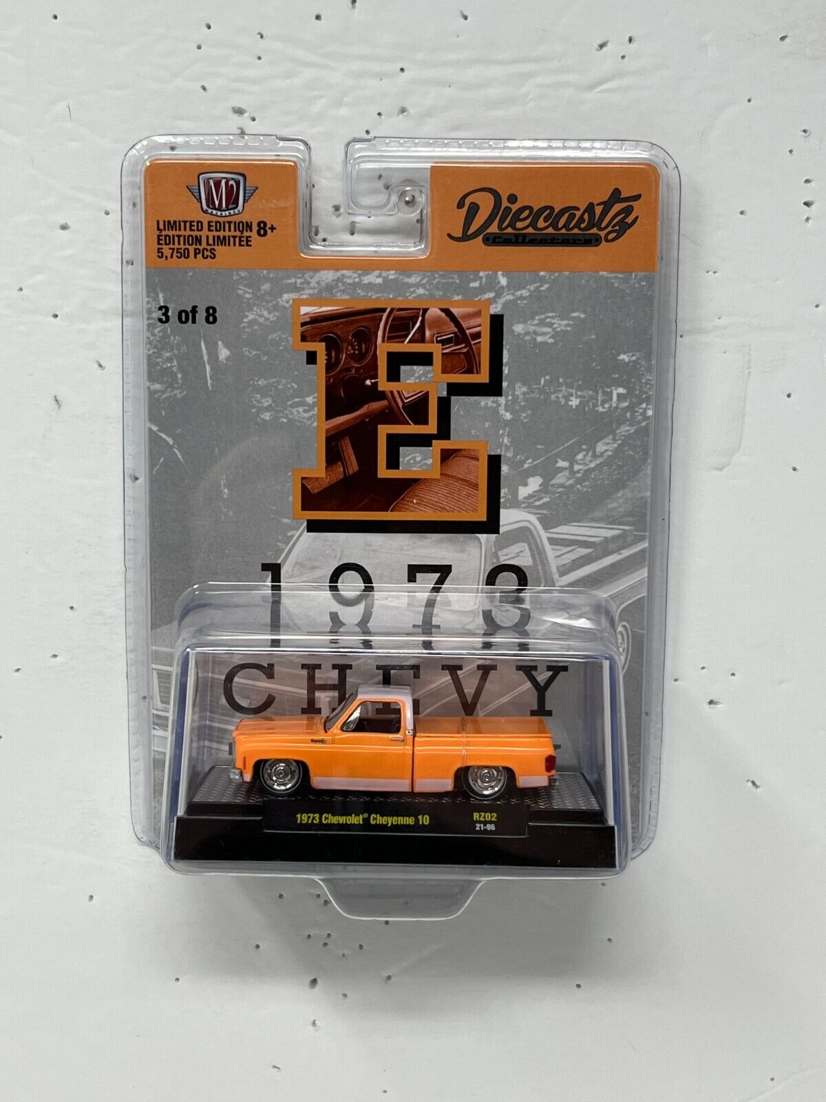 M2 Machines Riverside Show "E" 1973 Chevrolet Cheyenne 10 1:64 Diecast