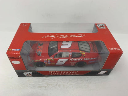 Motorsports Authentics Pit Stop #9 Kasey Kahne Gillett Evernham 1:24 Diecast