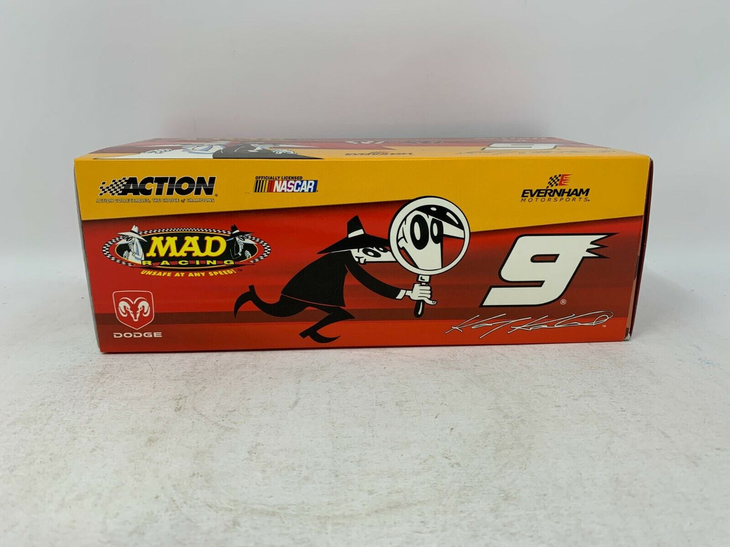 Action Nascar #9 Kasey Kahne Dodge Dealers Dodge Intrepid 1:24 Diecast