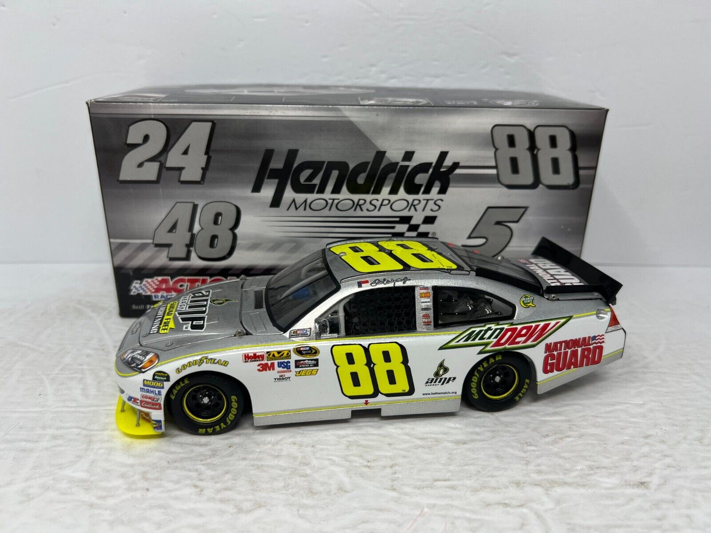 Action Nascar #88 Dale Earnhardt Jr AMP Energy Lightning 2010 Chevy 1:24 Diecast