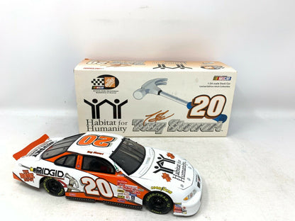 Action Nascar #20 Tony Stewart Home Depot Pontiac Grand Prix 1:24 Diecast