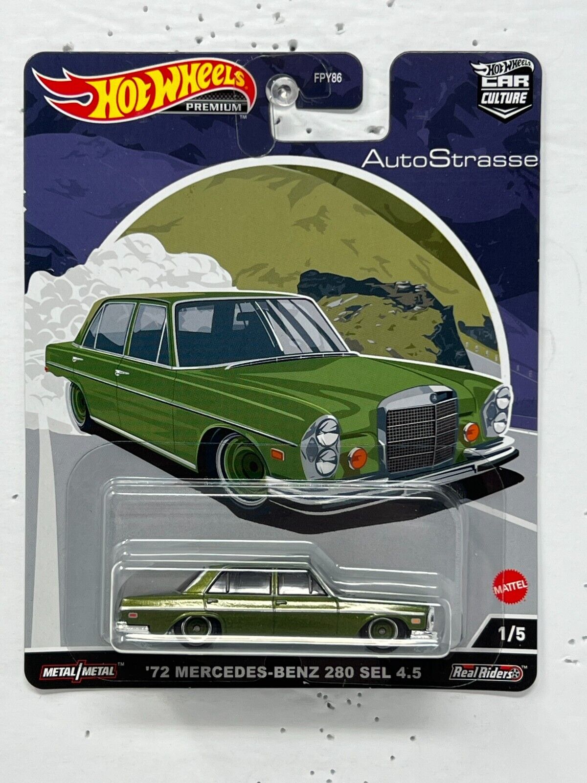 Hot Wheels Premium AutoStrasse '72 Mercedes-Benz 280 SEL 4.5 1:64 Diecast