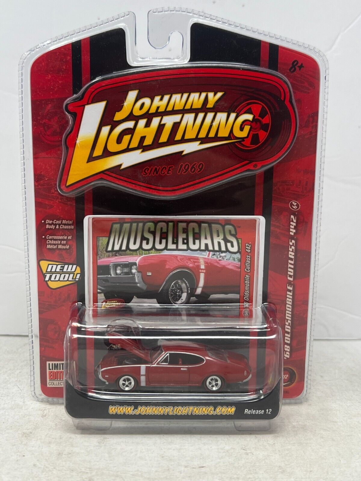 Johnny Lightning Musclecars '68 Oldsmobile Cutlass 442 1:64 Diecast