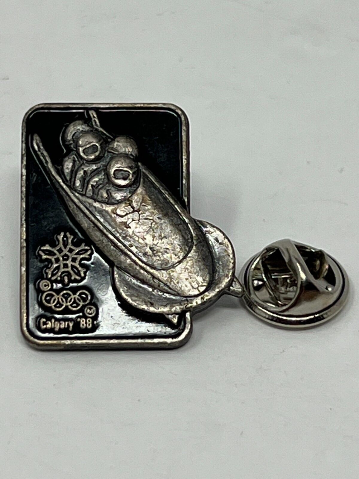 1988 Calgary Winter Games Bobsleigh Olympics Lapel Pin