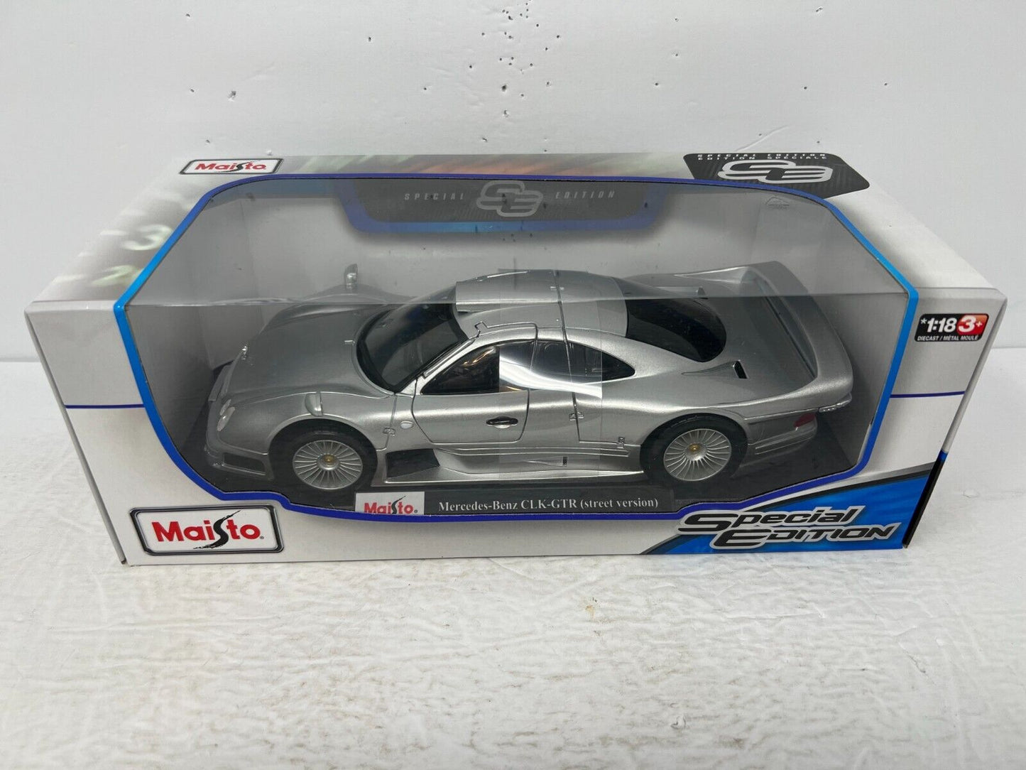 Maisto Mercedes-Benz CLK-GTR (Street Version) Special Edition 1:18 Diecast