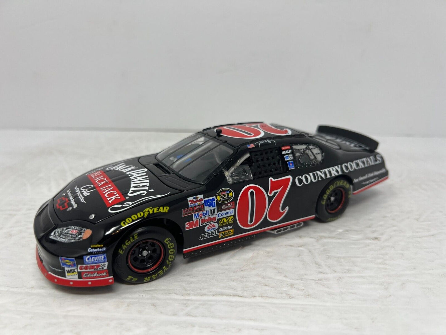 Action Nascar #07 Dave Blaney Jack Daniels Cocktails 2005 Dealers 1:24 Diecast