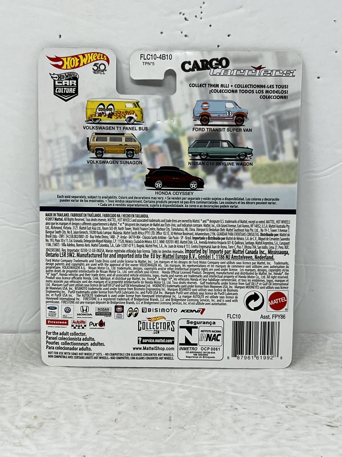 Hot Wheels Cargo Carriers Nissan C10 Skyline Wagon Real Riders JDM 1:64 Diecast