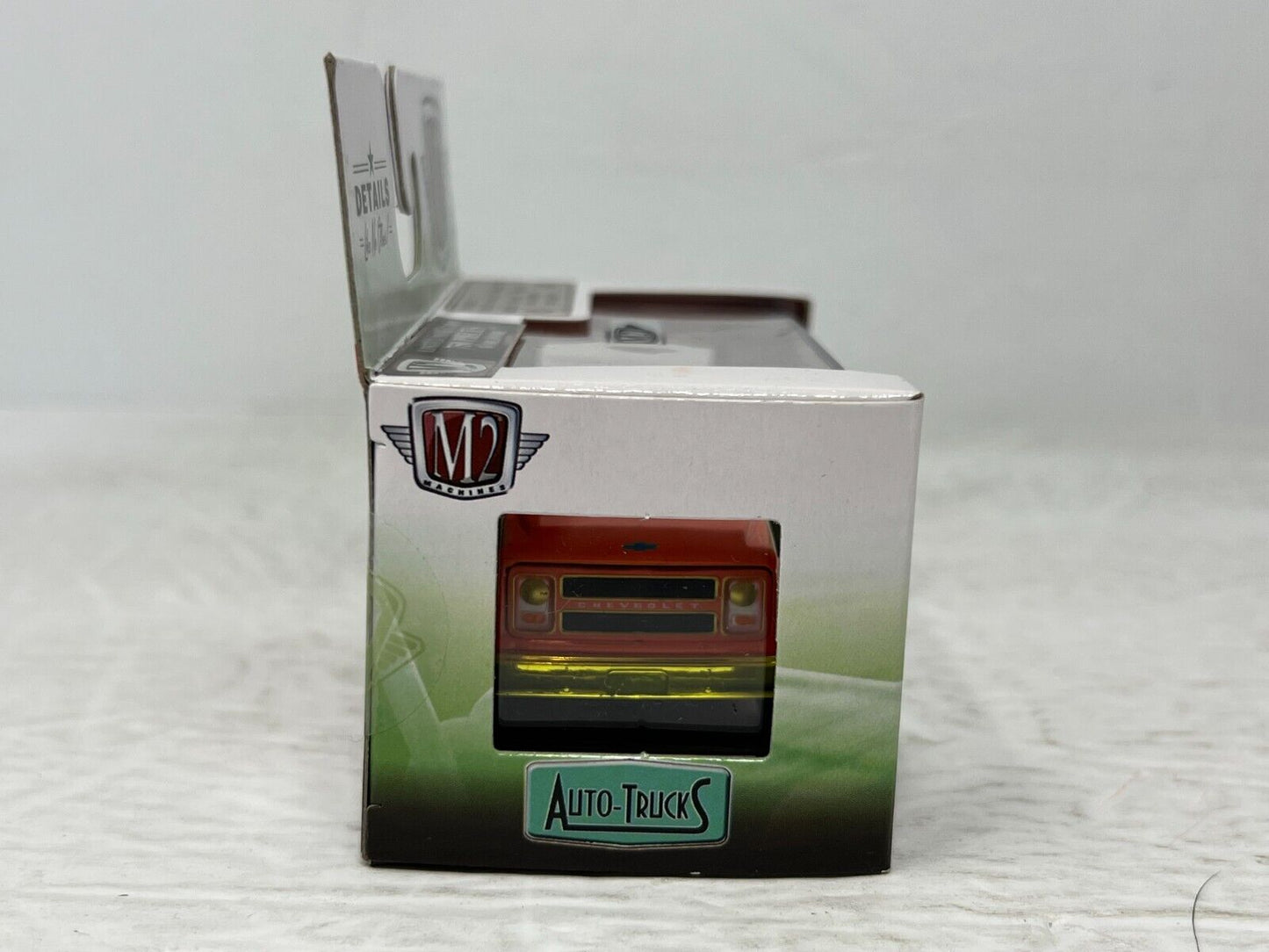 M2 Machines Auto-Trucks 1970 Chevrolet C60 Truck CHASE 1:64 Diecast