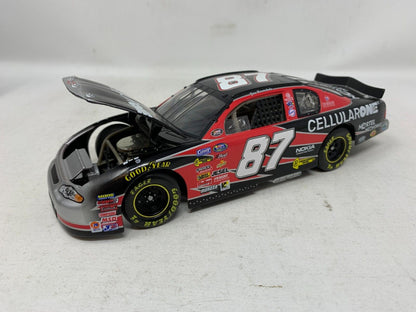 Action Nascar #87 Joe Nemechek Cellular One 2000 Monte Carlo 1:24 Diecast