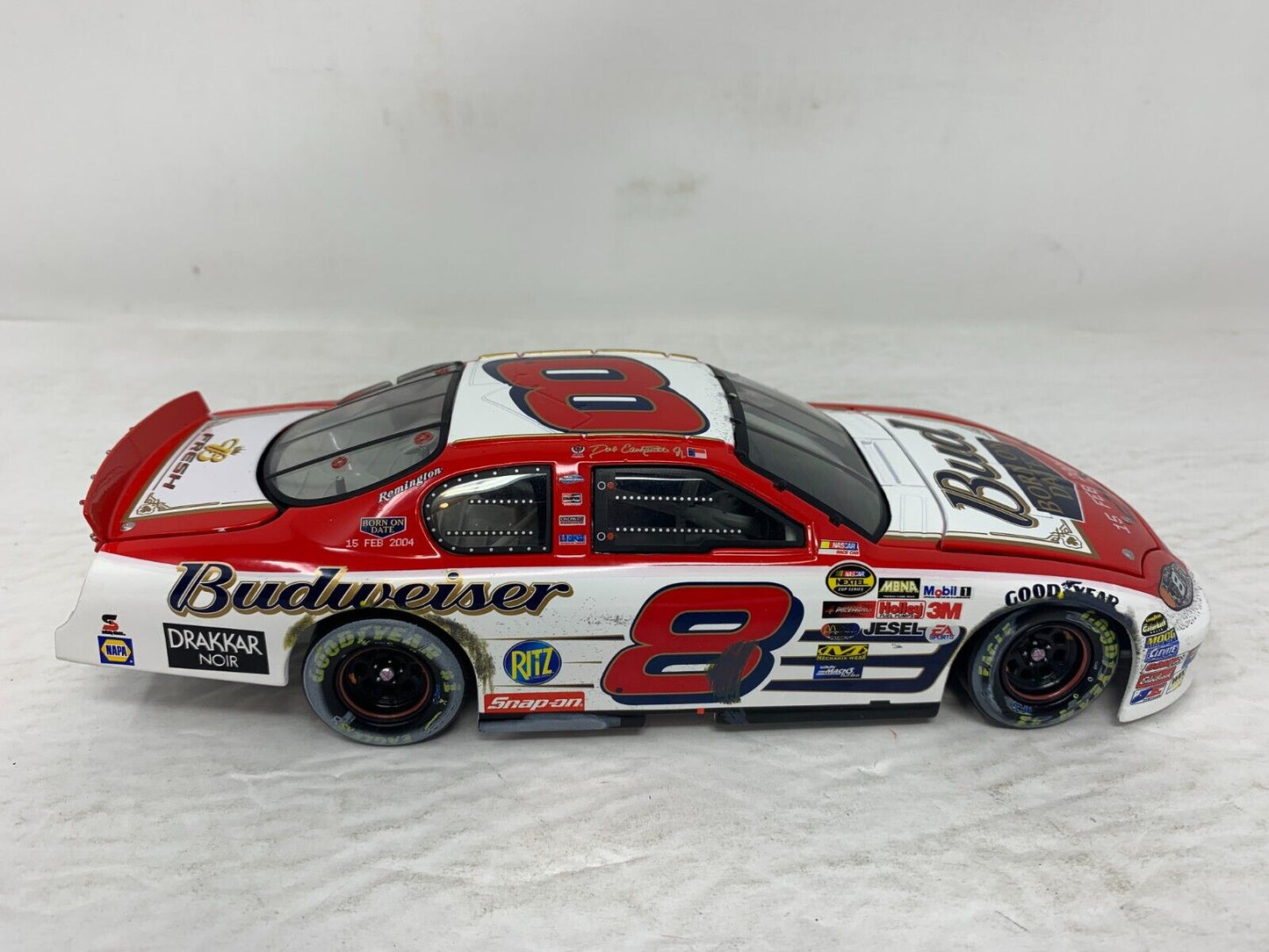 Action Nascar #8 Budweiser Dale Earnhardt Jr Daytona Win 1:24 Diecast & Figure