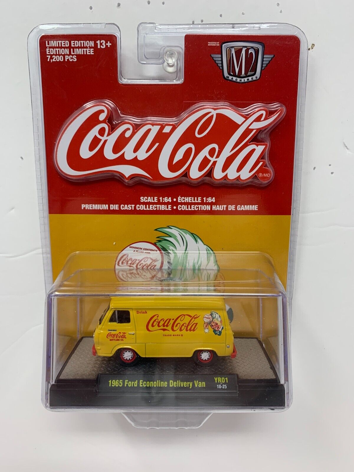 M2 Machines Coca-Cola 1965 Ford Econoline Delivery Van YW01 1:64 Diecast