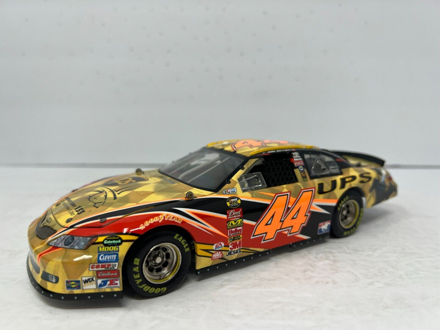 RCCA Owners Elite Nascar #44 Dale Jarrett UPS Kentucky Derby Camry 1:24 Diecast