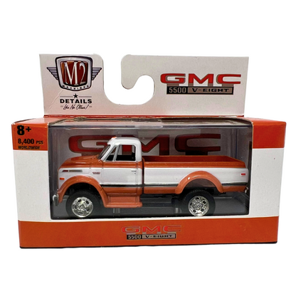 M2 Machines GMC 5500 V-Eight 1970 GMC 5500 Truck R59 1:64 Diecast