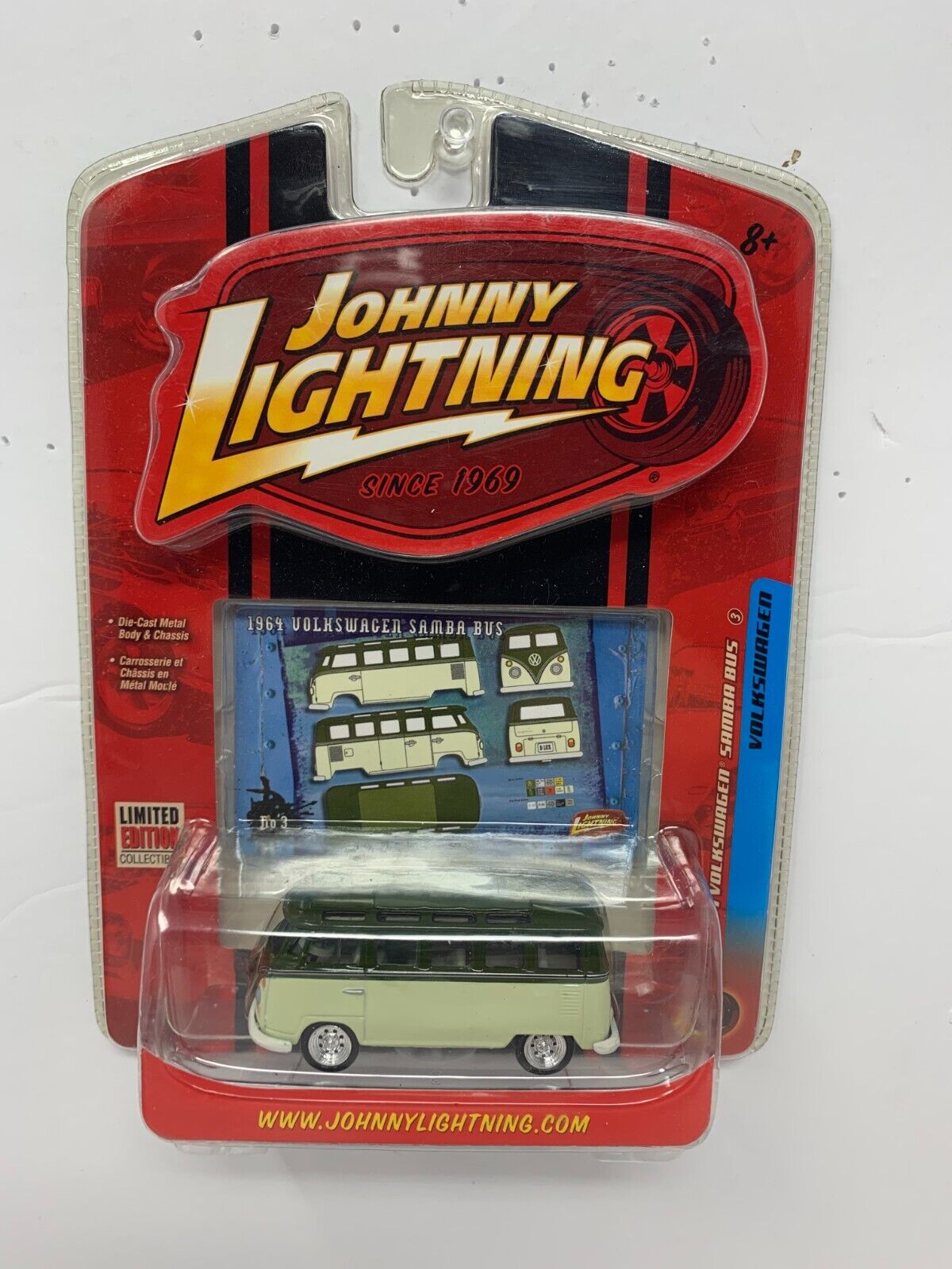 Johnny Lightning Volkswagen '64 Volkswagen Samba Bus 1:64 Diecast