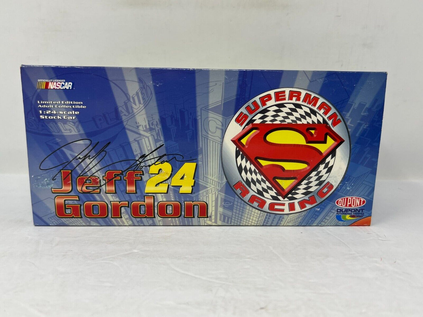 Action Nascar #24 Jeff Gordon Dupont Superman Chevy Monte Carlo 1:24 Diecast