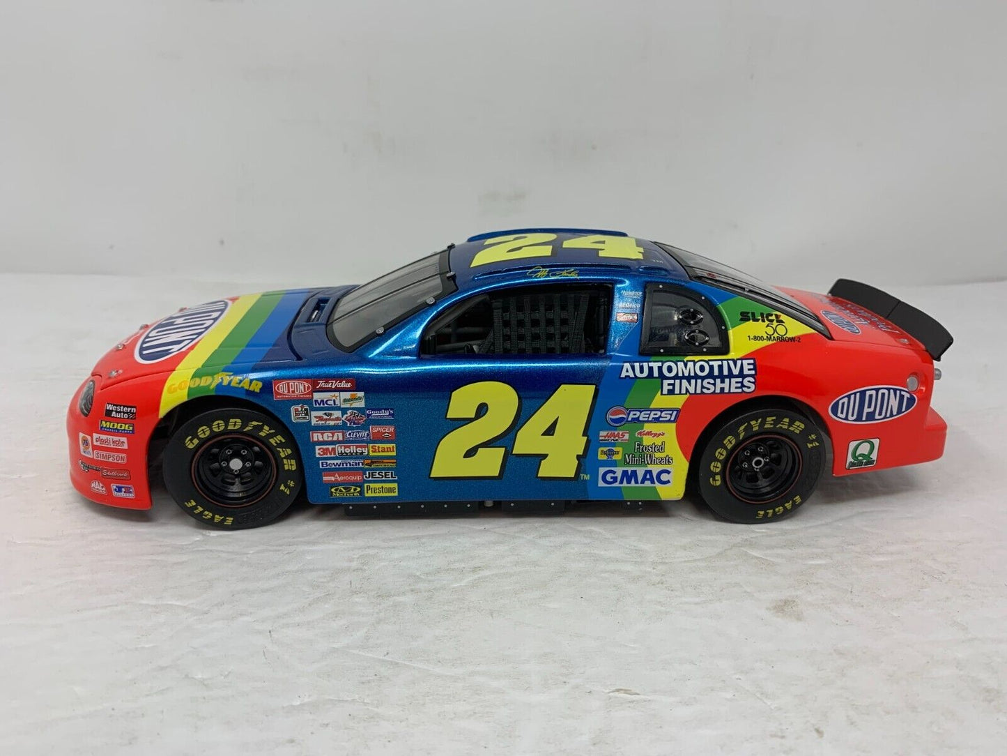 Revell Nascar #24 Dupont Jeff Gordon 1998 Chevrolet Monte Carlo 1:18 Diecast