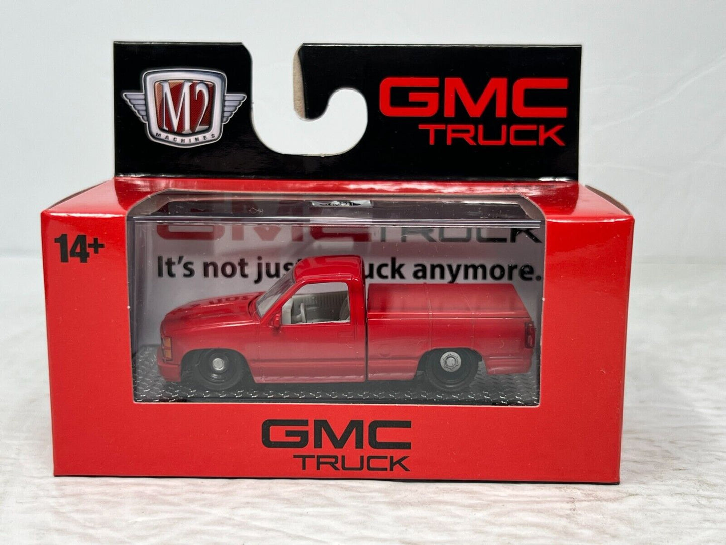 M2 Machines Chevy Siverado & GMC Sierra Set Of 6 With Sleeve 1:64 Diecast