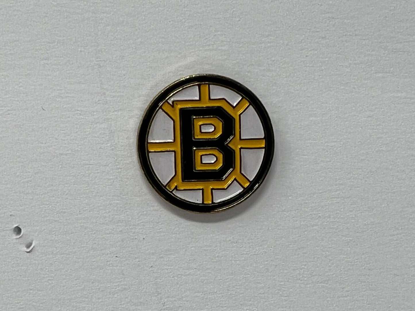 Boston Bruins NHL Hockey Team Lapel Pin