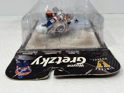 McFarlane NHL Legends 8 Wayne Gretzky Edmonton Oilers Chase Variant Figure