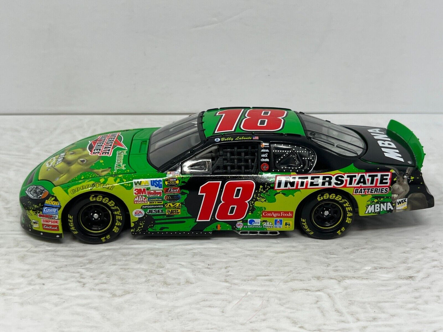 Action Nascar #18 Bobby Labonte Interstate Shrek 2 GM Dealers 2004 1:24 Diecast