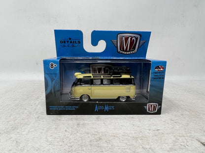 M2 Machines Auto-Meets 1959 VW Microbus Deluxe U.S.A. Model R49 1:64 Diecast