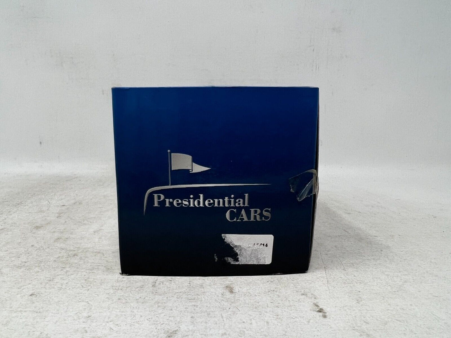 Norev Presidential Cars Renault Reinastella 1:43 Diecast