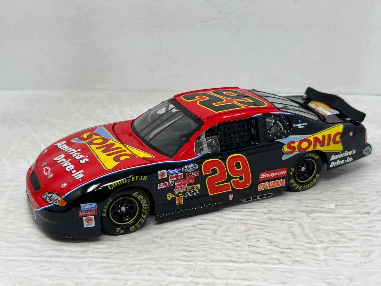 Action Nascar #29 Kevin Harvick Sonic GM Dealers 2002 Monte Carlo 1:24 Diecast