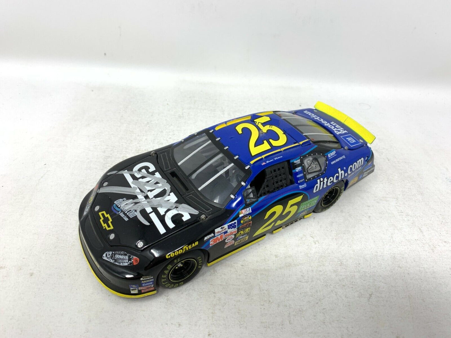 Team Caliber Owners Nascar Brian Vickers #25 GMAC 2005 Monte Carlo 1:24 Diecast