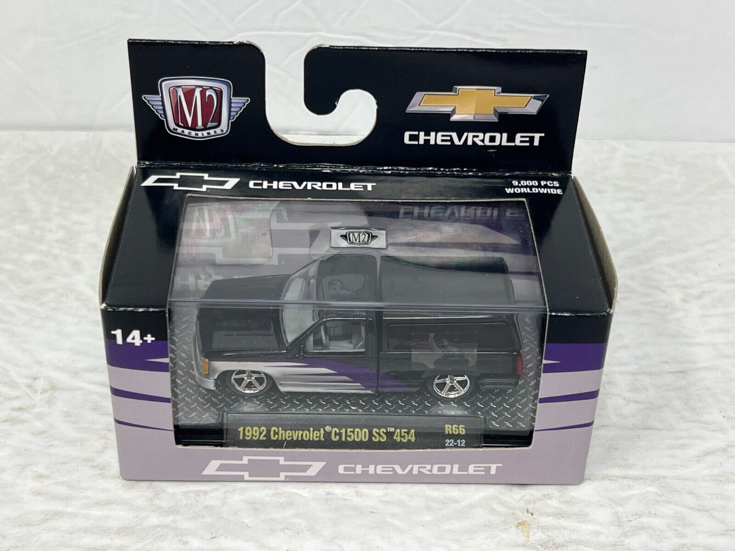 M2 Machines 1992 Chevrolet C1500 SS 454 1:64 Diecast