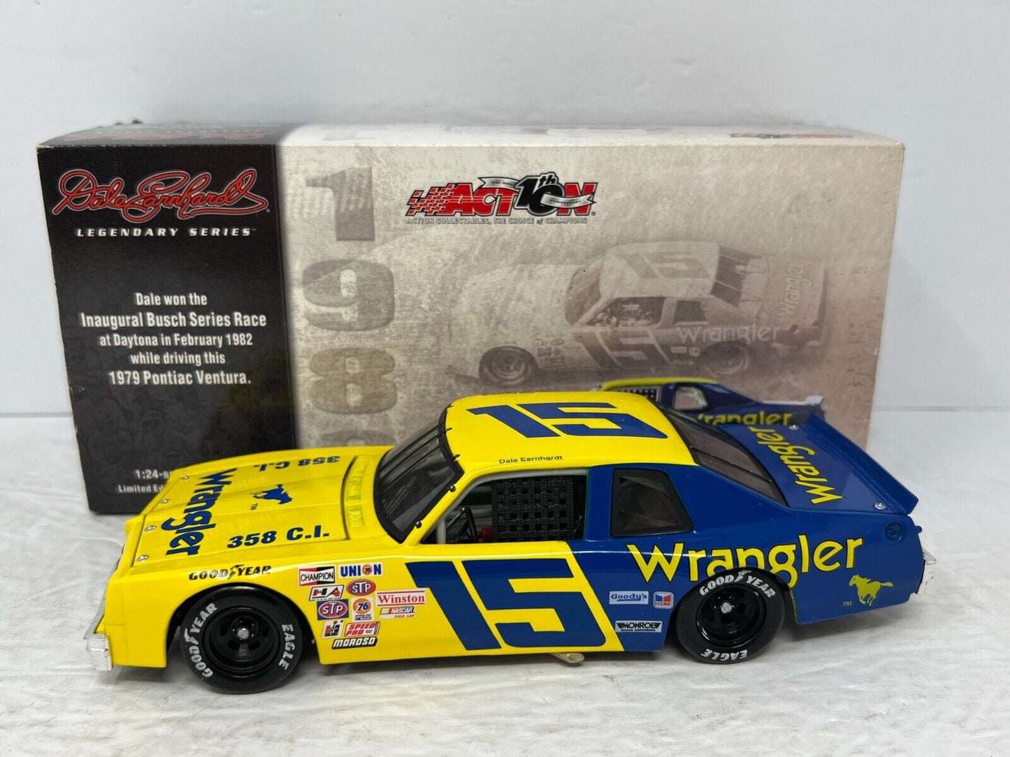 Action Nascar #15 Dale Earnhardt Sr. Wrangler Jean GM Dealers 1:24 Diecast