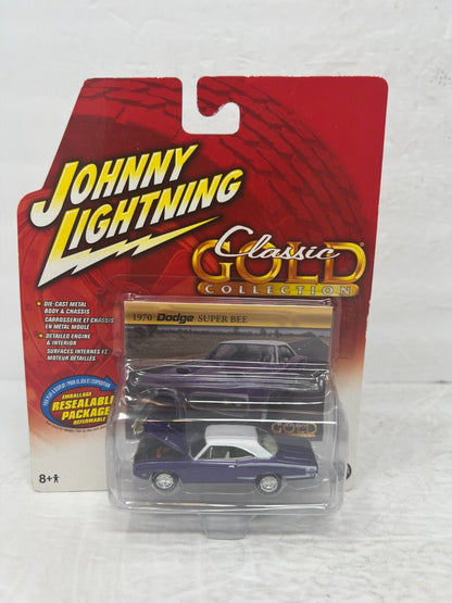 Johnny Lightning Classic Gold Collection 1970 Dodge Super Bee 1:64 Diecast