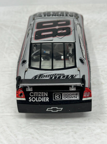 Action Nascar #88 Dale Earnhardt Jr. National Guard 3 Doors Down 1:24 Diecast