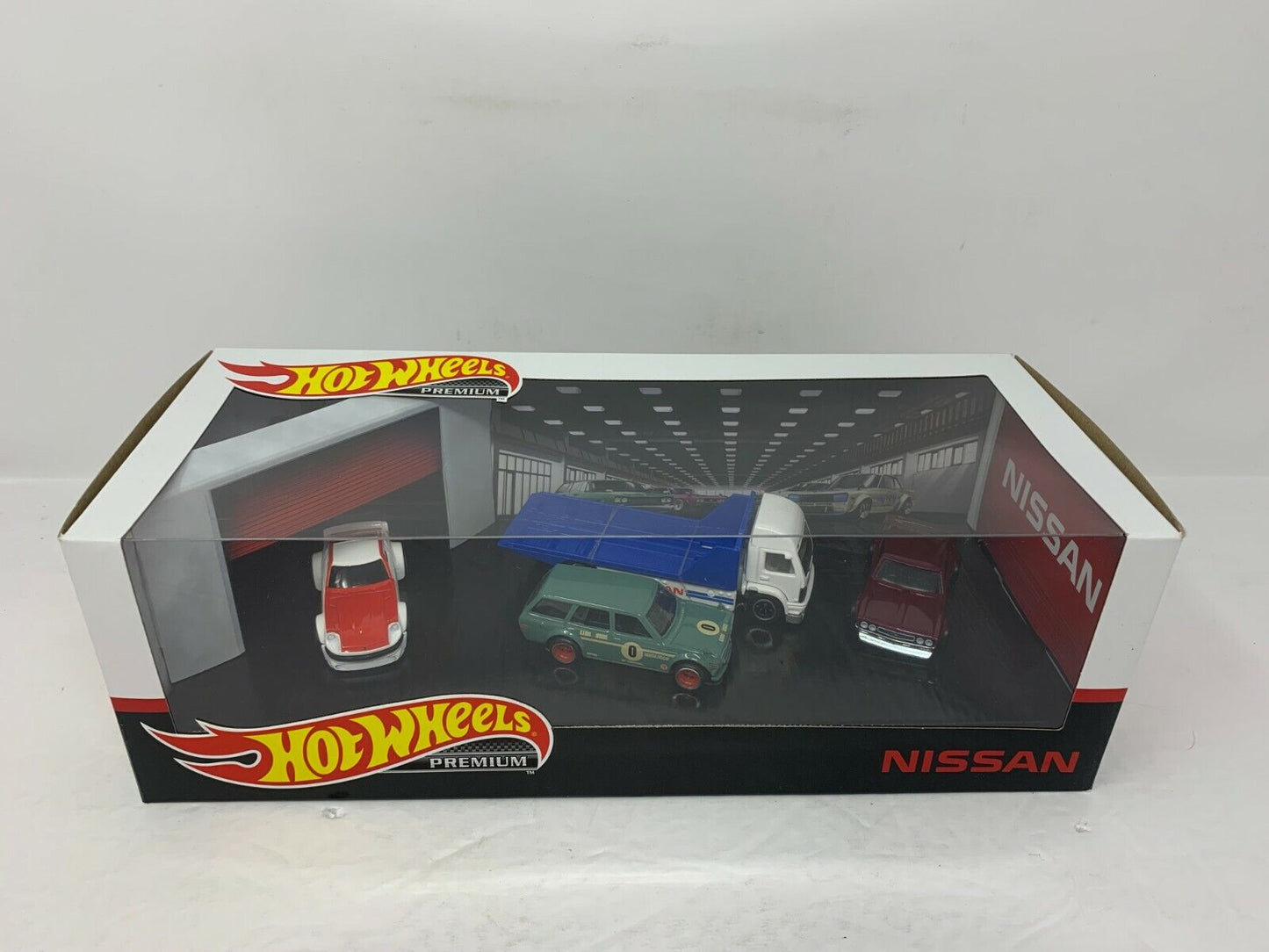 Hot Wheels Premium Collector Nissan 4-Pack Diorama Set 1:64 Diecast