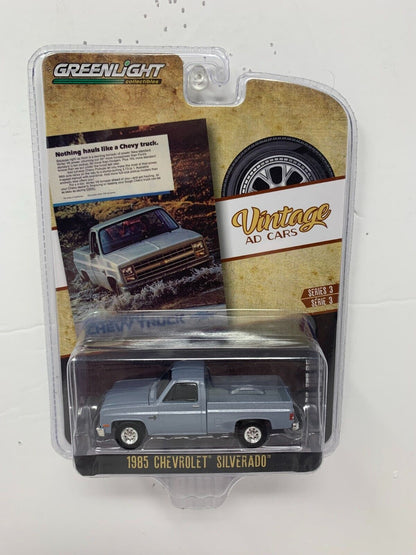 Greenlight Vintage AD Cars Series 3 1985 Chevrolet Silverado 1:64 Diecast