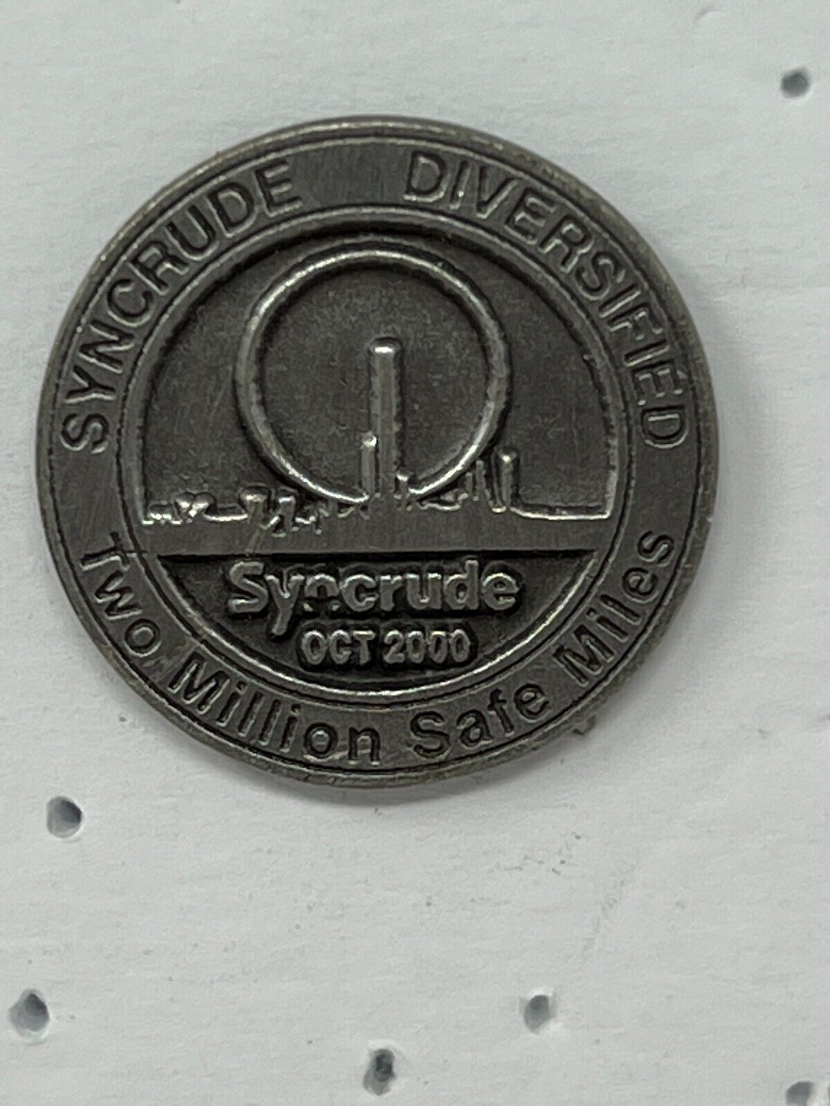 Syncrude Two Million Safe Miles Syncrude Diversified Gas & Oil Lapel Pin P1