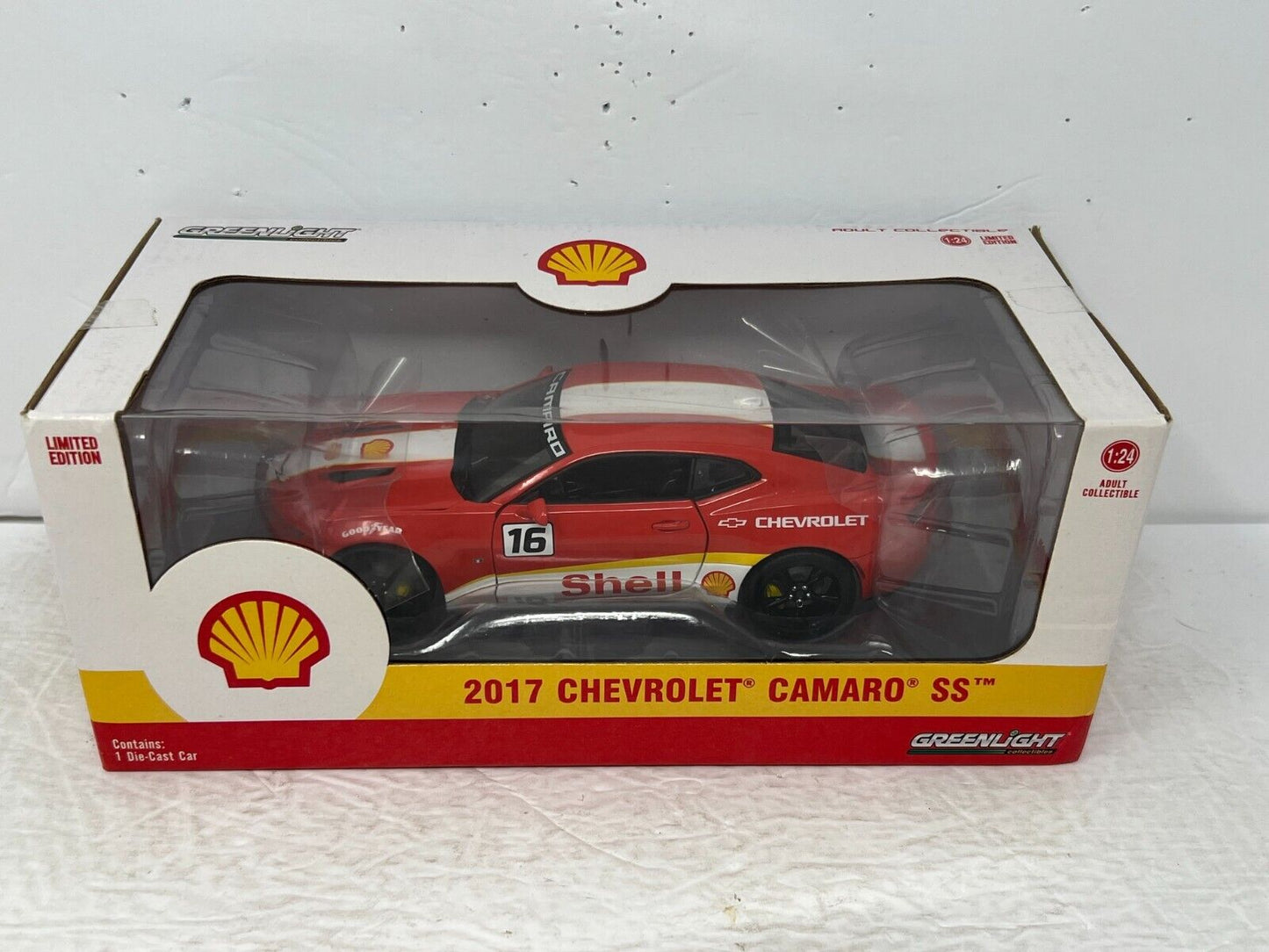 Greenlight Shell 2017 Chevrolet Camaro SS 1:24 Diecast