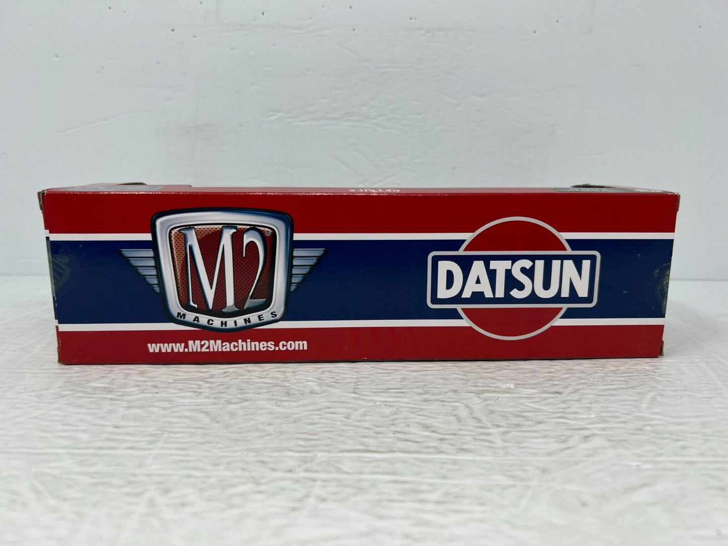 M2 Machines Auto-Haulers 1957 Mack Model N & 1970 Datsun 510 CHASE 1:64 Diecast