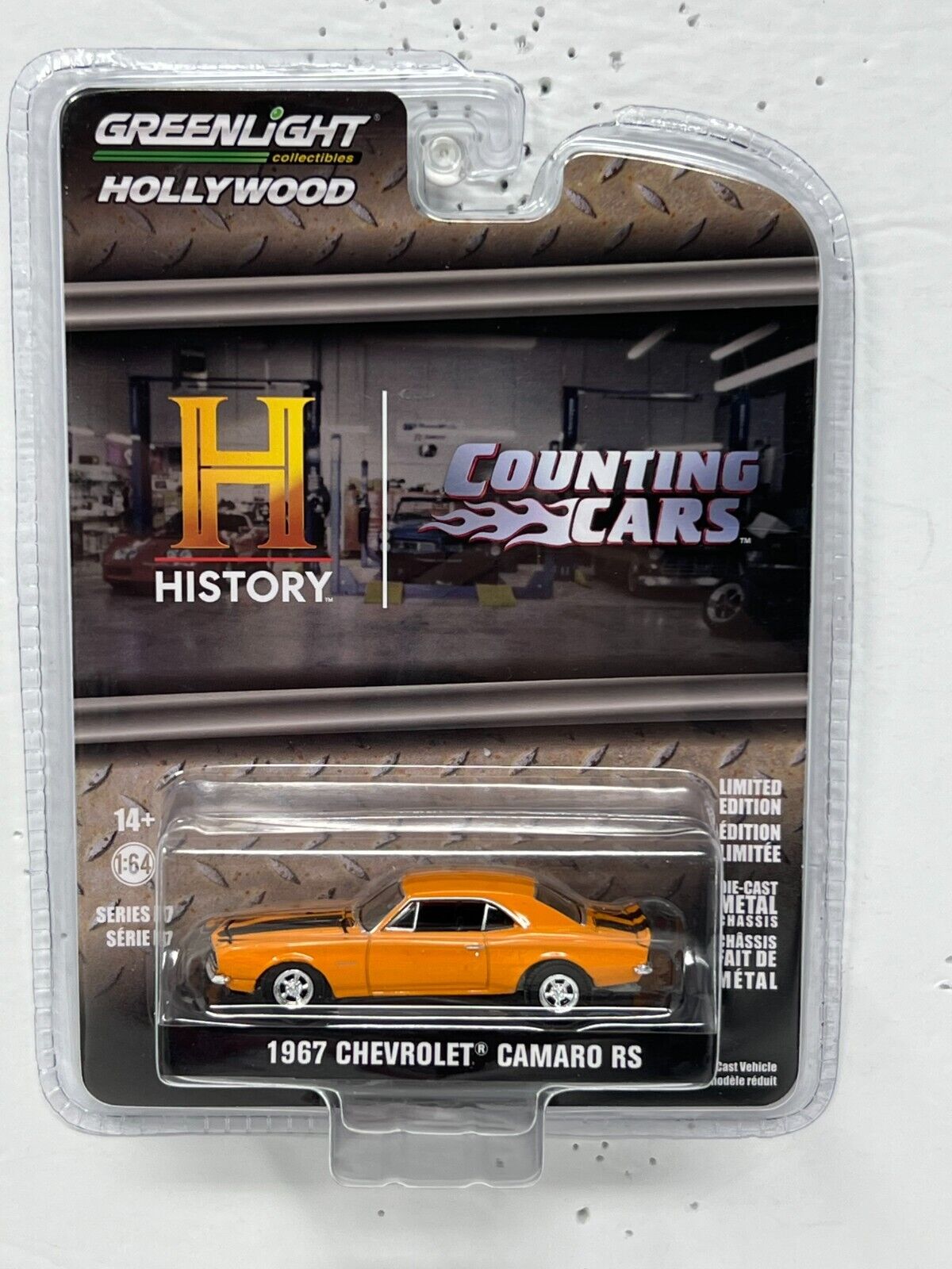 Greenlight Hollywood History Counting Cars 1967 Chevrolet Camaro RS 1:64 Diecast