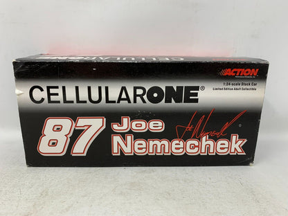 Action Nascar #87 Joe Nemechek Cellular One 2000 Monte Carlo 1:24 Diecast