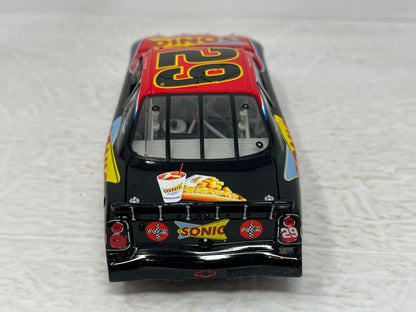 Action Nascar #29 Kevin Harvick Sonic GM Dealers 2002 Monte Carlo 1:24 Diecast