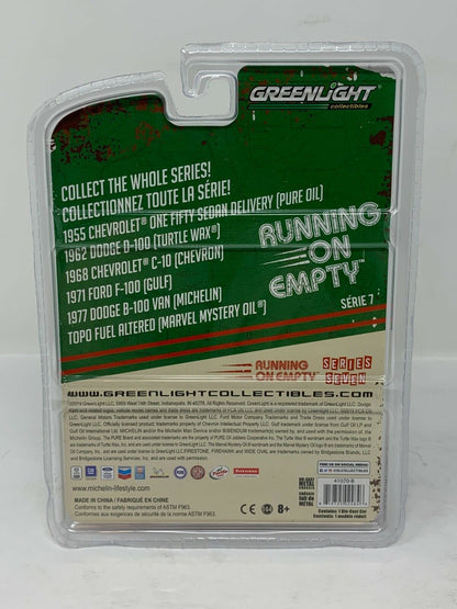 Greenlight Running on Empty Series 7 Turtle Wax 1962 Dodge D-100 1:64 Diecast